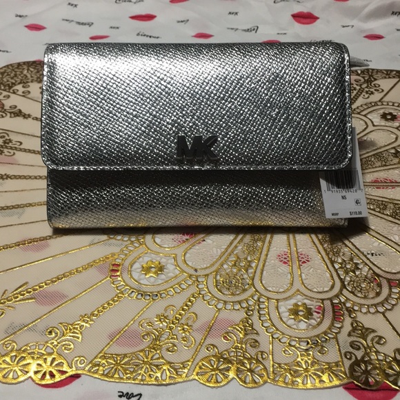 NWT 🔥Brandnew Michael Kors medium multifunction - Picture 1 of 8